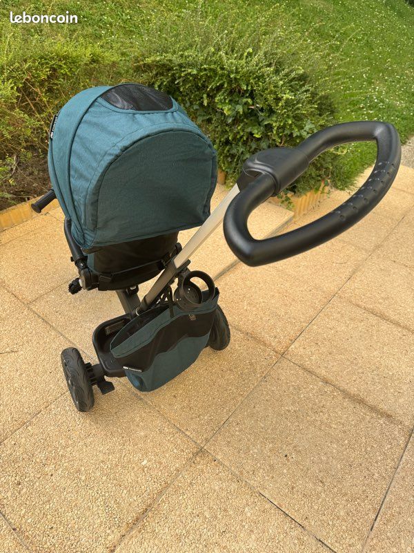 Kinderkraft Easytwist Tricycle Évolutif 9 Mois-5 Ans – Siège Rotatif 360° – Roue Libre – Toit UPF50+ – Poussette