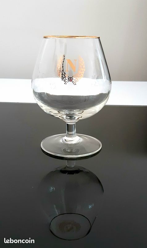 Verre à cognac marque Napoléon (image 1)