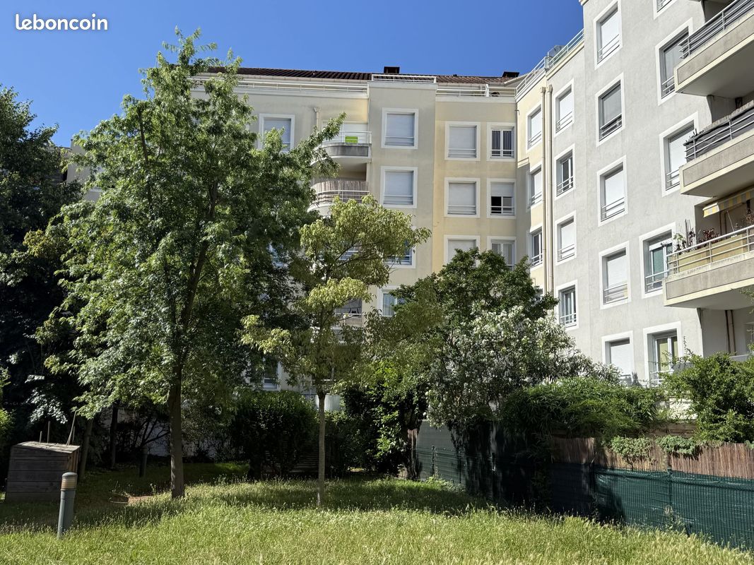 Appartement 3 pièces 67 m² · à Villeurbanne · 67 m² · 220 000 €