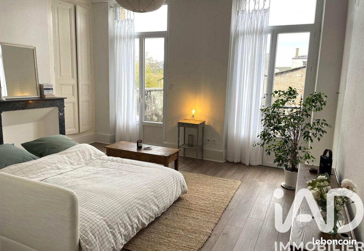 Immeuble 200 m² · à Agen · 200 m² · 357 000 €