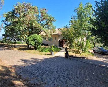 Maison 750 000 € - 218 m²