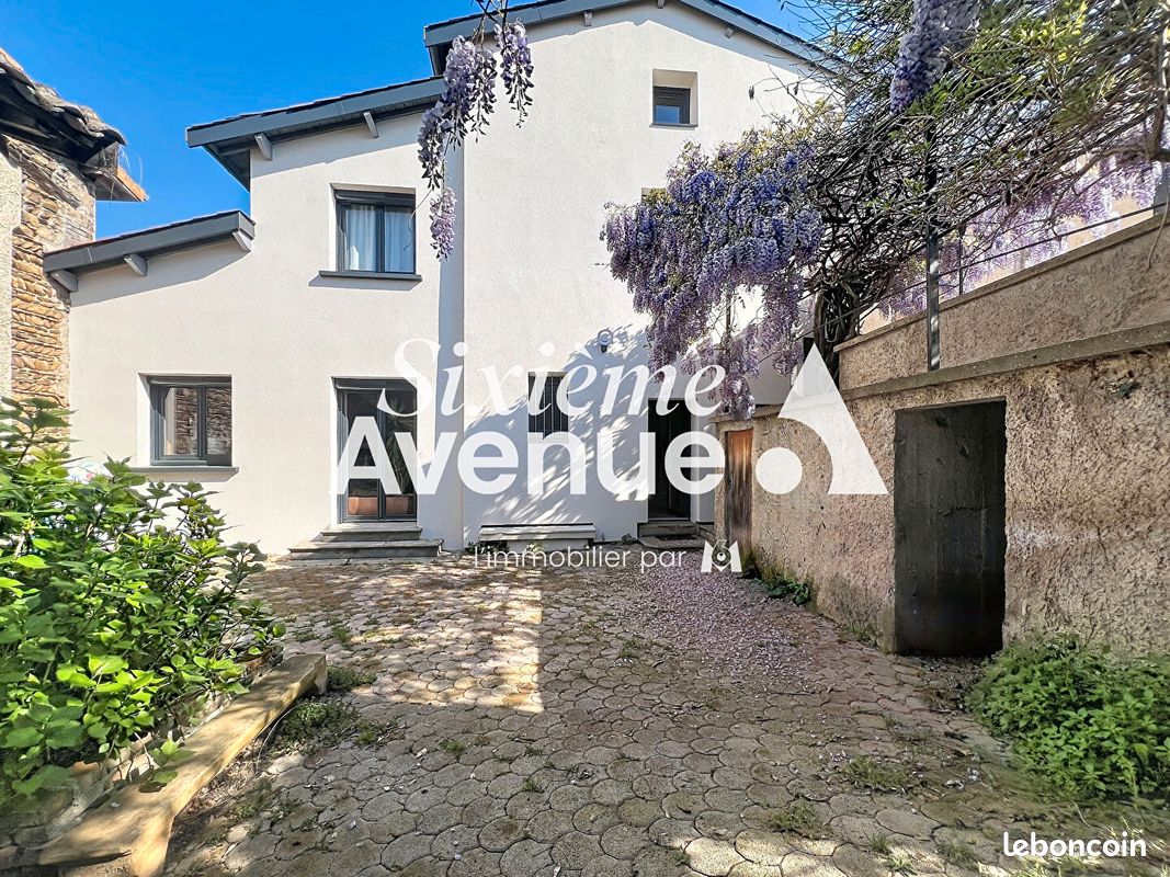 Maison 6 pièces 115 m² · à Ternay · 115 m² · 420 000 €