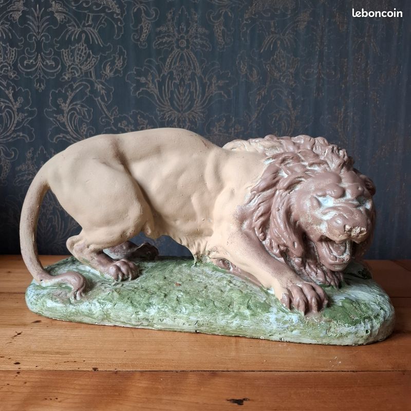 Sculpture lion en plâtre polychrome 1900 (image 1)