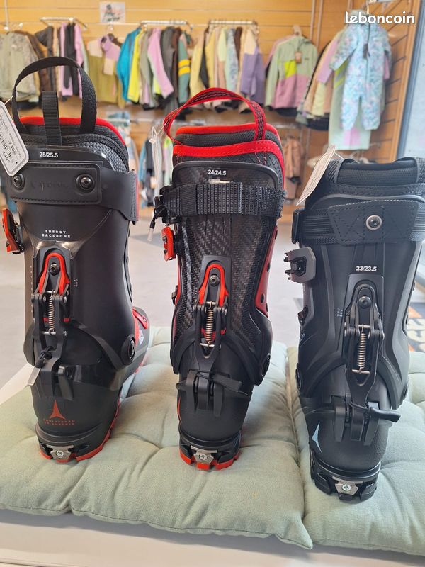 Chaussures de ski de randonnée Atomic neuves en déstockage Sport