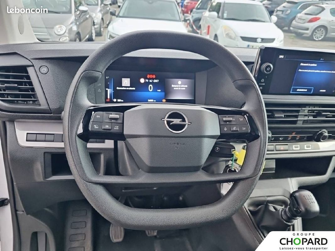 Opel vivaro fgn taille m bluehdi 145 s&s eat8 (image 17)