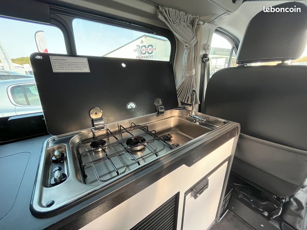 Dernières dispos + Arrivage - Van Aménagé Neuf Flex 5 – 5 places / 4 couchages – 100% équipé (image 9)