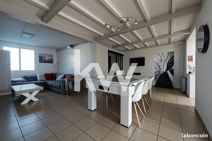 Maison 7 pièces 142 m²