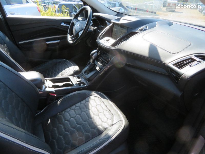 Ford KUGA 2.0 TDCI 150CH STOP&START VIGNALE 4X4 POWERSHIFT + ATTELAGE (image 9)