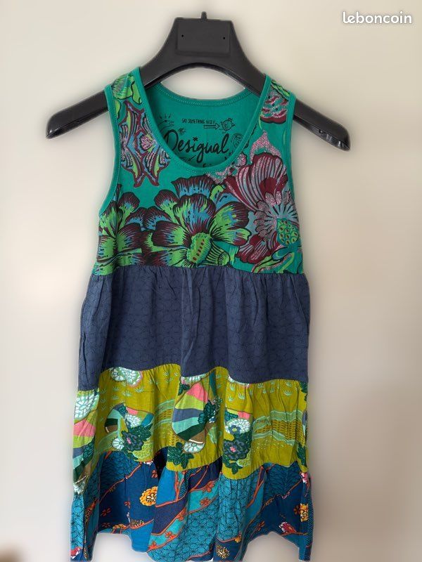 Robe desigual neuf - Vêtements