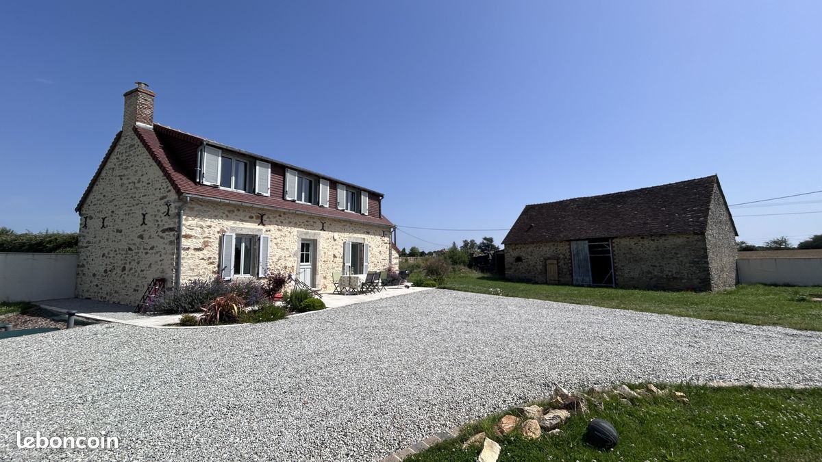 Maison 5 pièces 110 m² · à Yvré-l'Évêque · 110 m² · 448 000 €