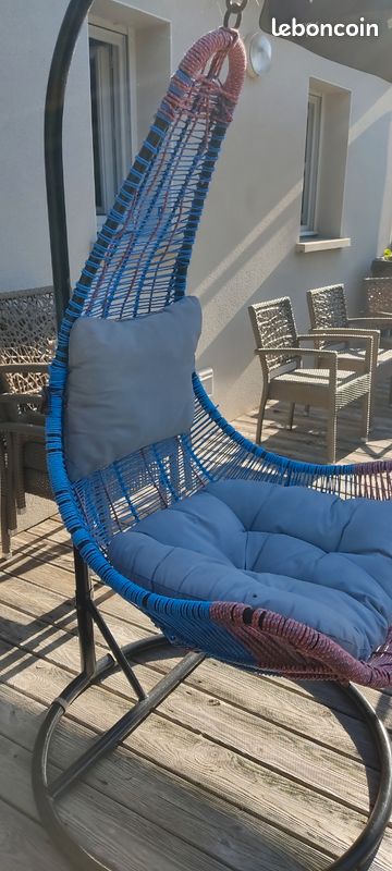 Fauteuil suspendu d'extérieur (image 1)