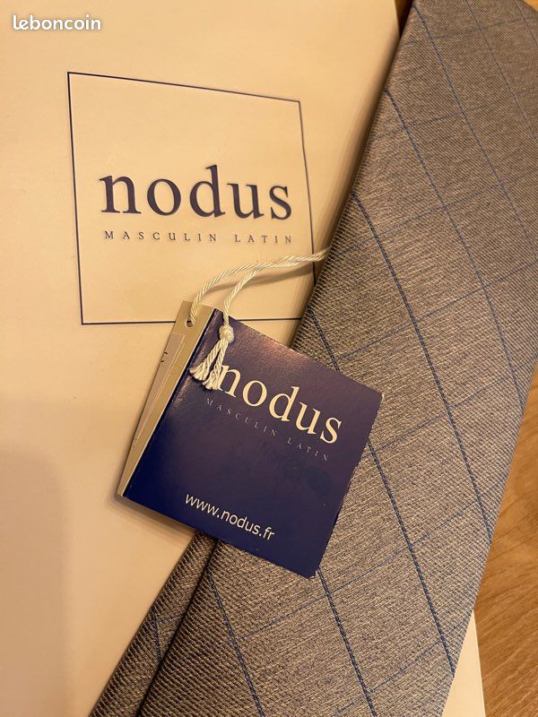 Cravate Nodus 100% soie neuve avec boîte (image 2)