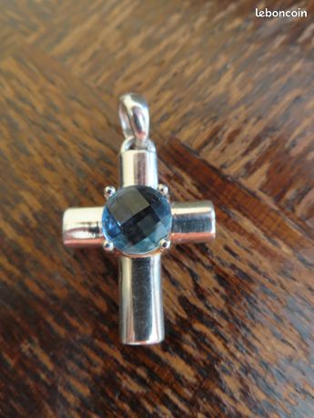 Pendentif Croix Vintage Argent Sterling 925 – Grenat Et Topaze Bleue – Travail Manuel Indien
