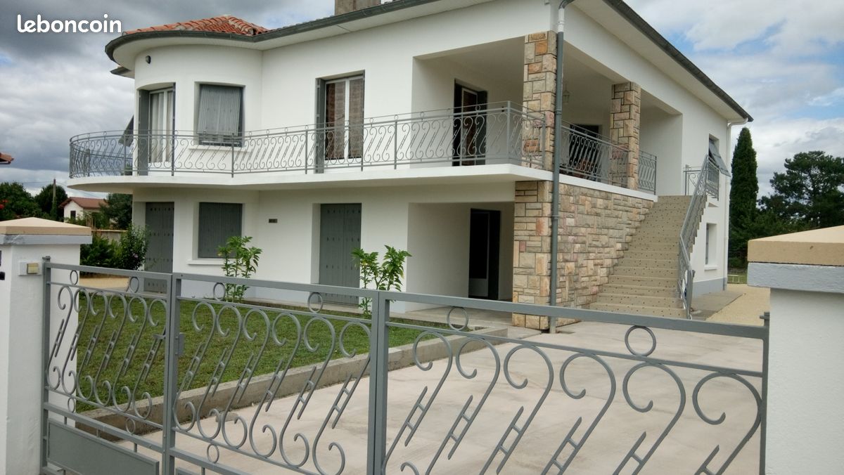 Appartement 8 pièces 300 m² · à Montauban · 300 m² · 420 000 €