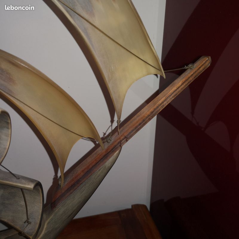 Maquette De Voilier Vintage En Corne D'animal Et Fil De Cuivre - Art Déco, Pièce Rare D'Afrique