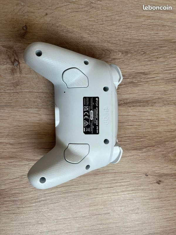 Manette switch pro PDP (image 2)