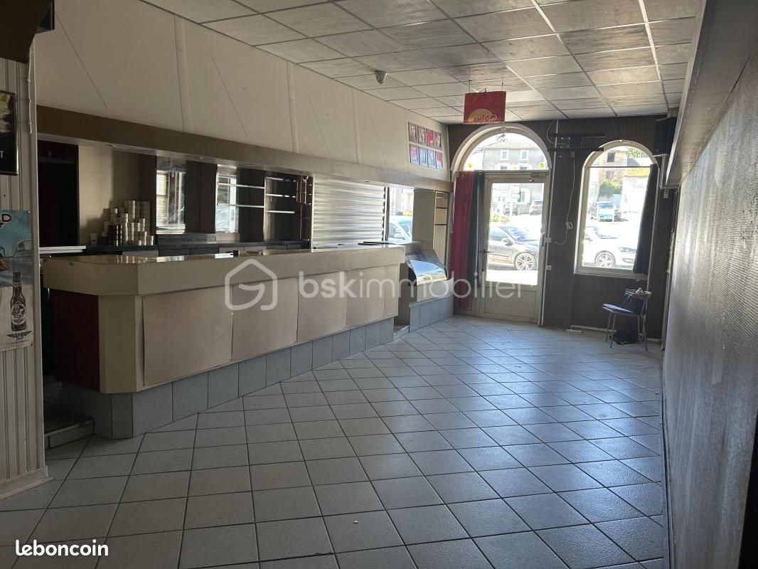 Maison 5 pièces 213 m² · à Thénezay · 213 m² · 59 900 €