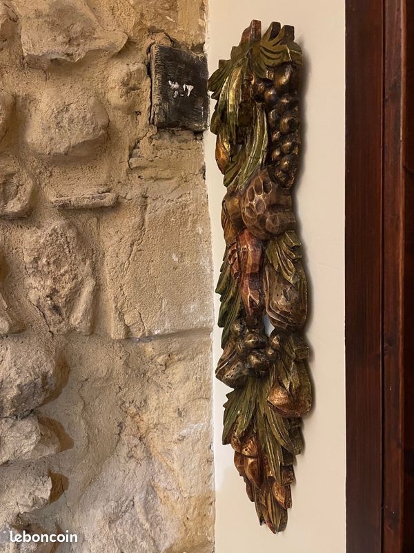 Sculpture murale en bois doré polychrome (image 4)