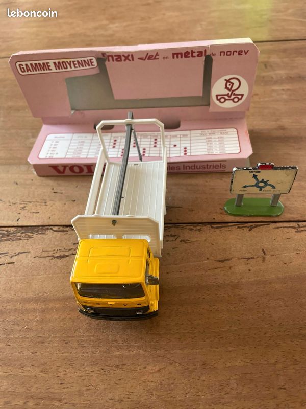 NOREV CITROEN 2CV AZU AFFICHAGE GIRAUDY ech 1/43 L6 EUR 10,00 - FR