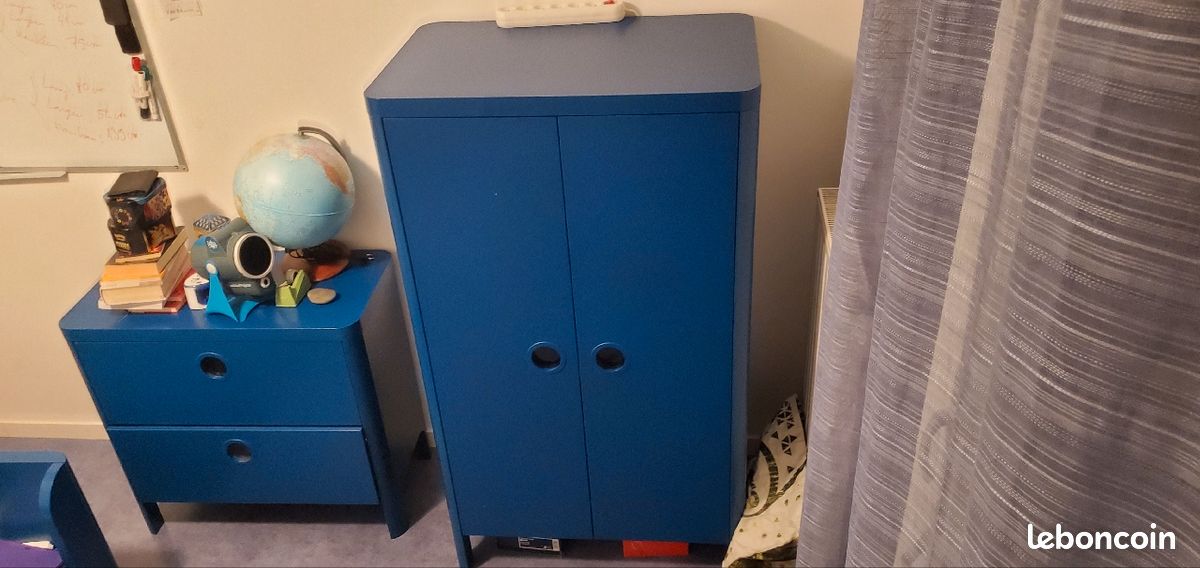 Chambre Enfant Bleu: Lit, Armoire et Commode (image 11)