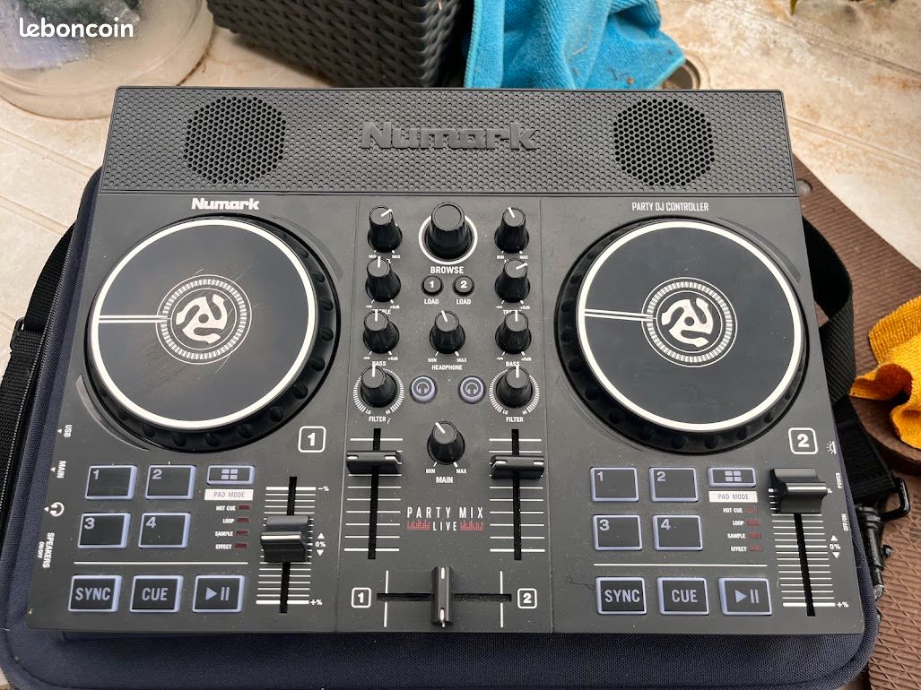 Numark party mix live + pochete (image 1)