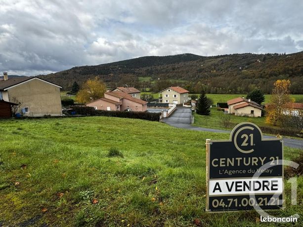 Terrain 816 m² Coubon