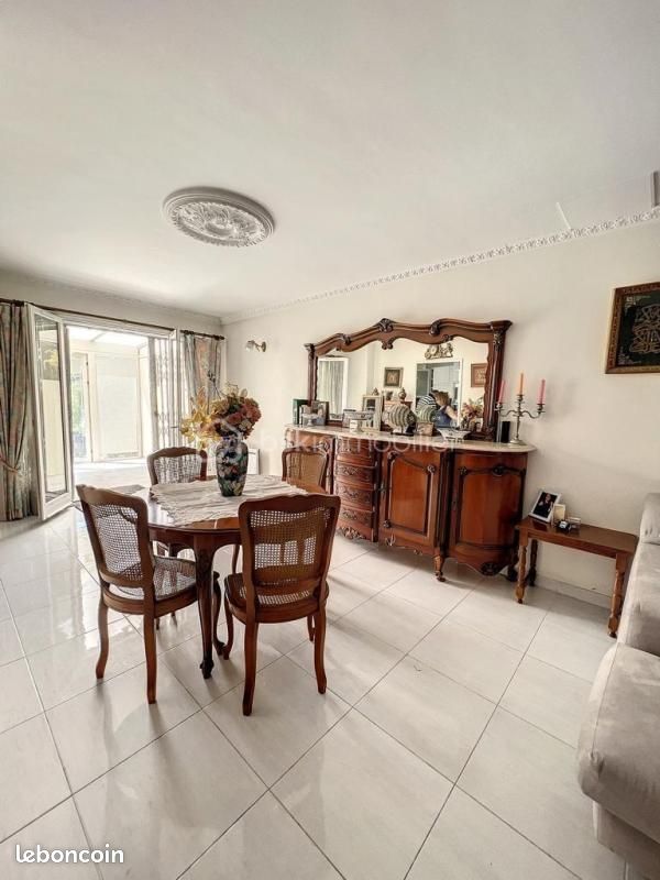 Maison 5 pièces 90 m² · à Évry-Courcouronnes · 90 m² · 272 000 €