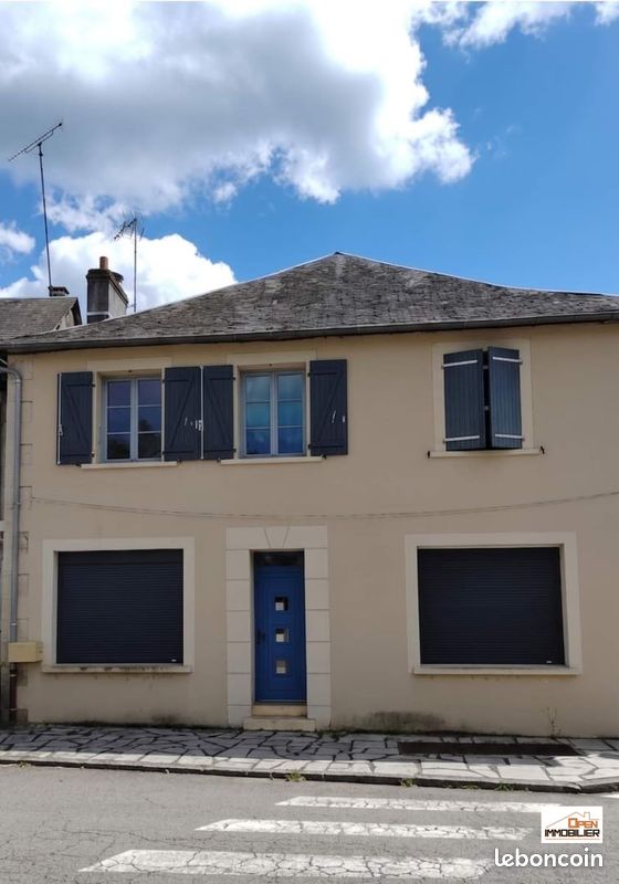 Maison 1 pièce 106 m² · à Chamberet · 106 m² · 125 000 €