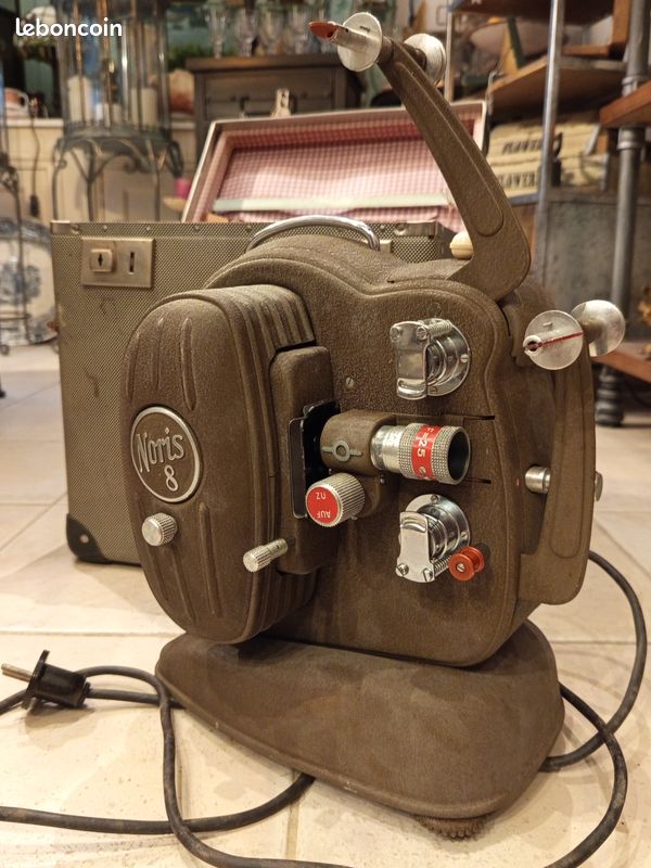 Projecteur De Cinéma NORIS NORISOUND 310 - Ancien Modèle Collection