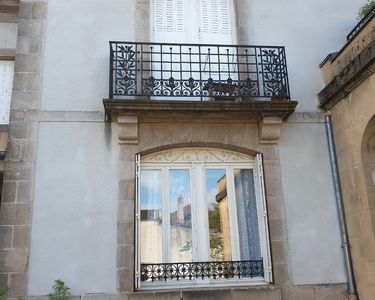 Joli F2 Proche Lycee Suzanne Valadon