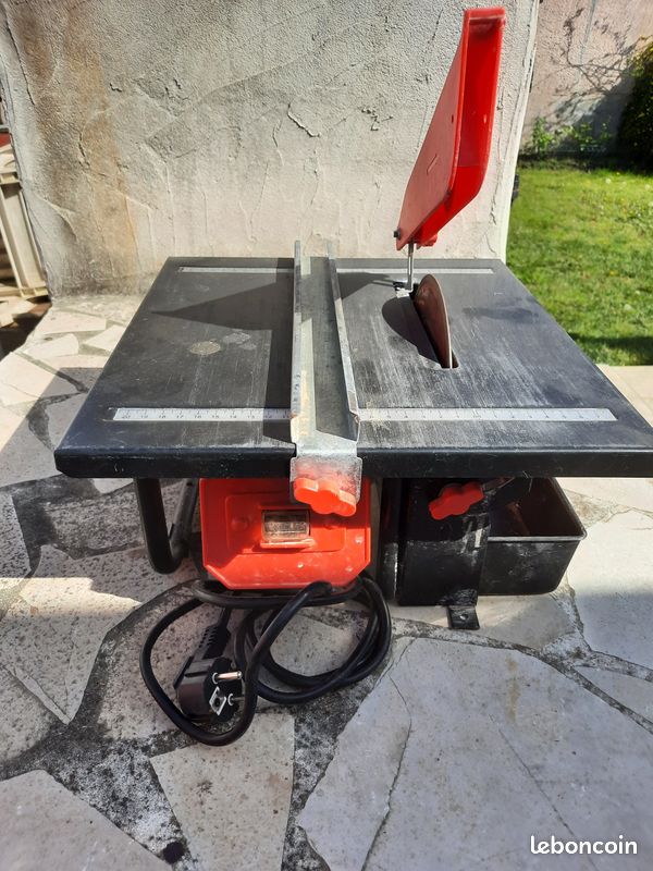 Coupe carreaux as bain d'eau (image 2)