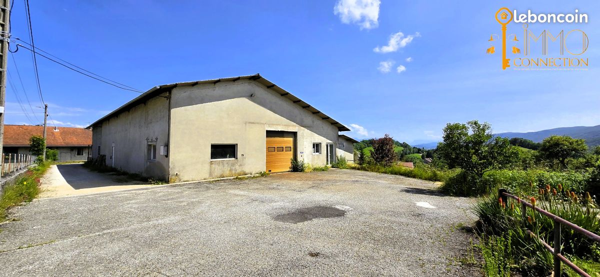 Immeuble 850 m² · à Clermont · 850 m² · 435 000 €