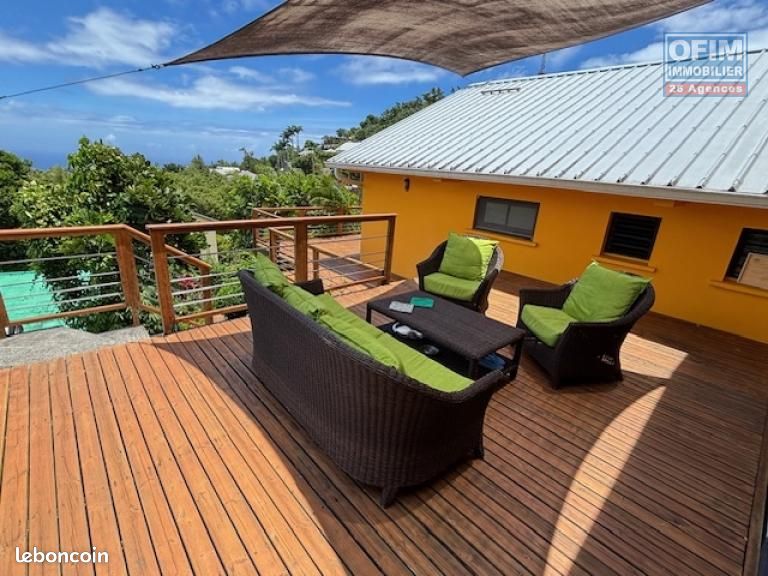Maison 5 pièces 122 m² · à Saint-Denis · 122 m² · 450 000 €