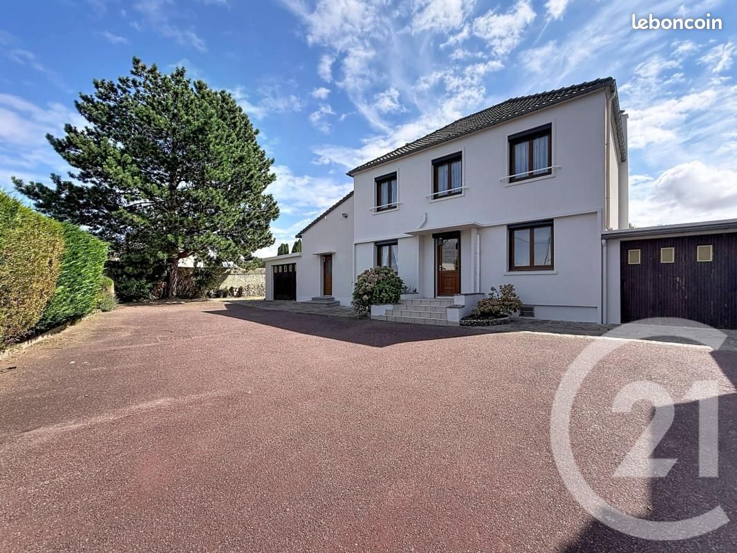 Maison 5 pièces 137 m² · à Colomby-Anguerny · 137 m² · 338 500 €