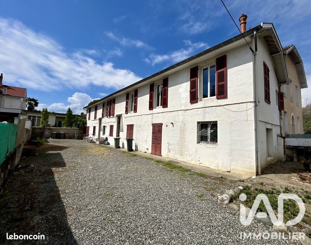 Immeuble 240 m² · à Pau · 240 m² · 378 000 €
