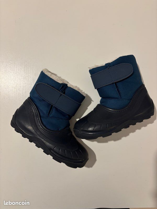 Bottes de neige enfant taille 26 27 Chaussures - Main Image