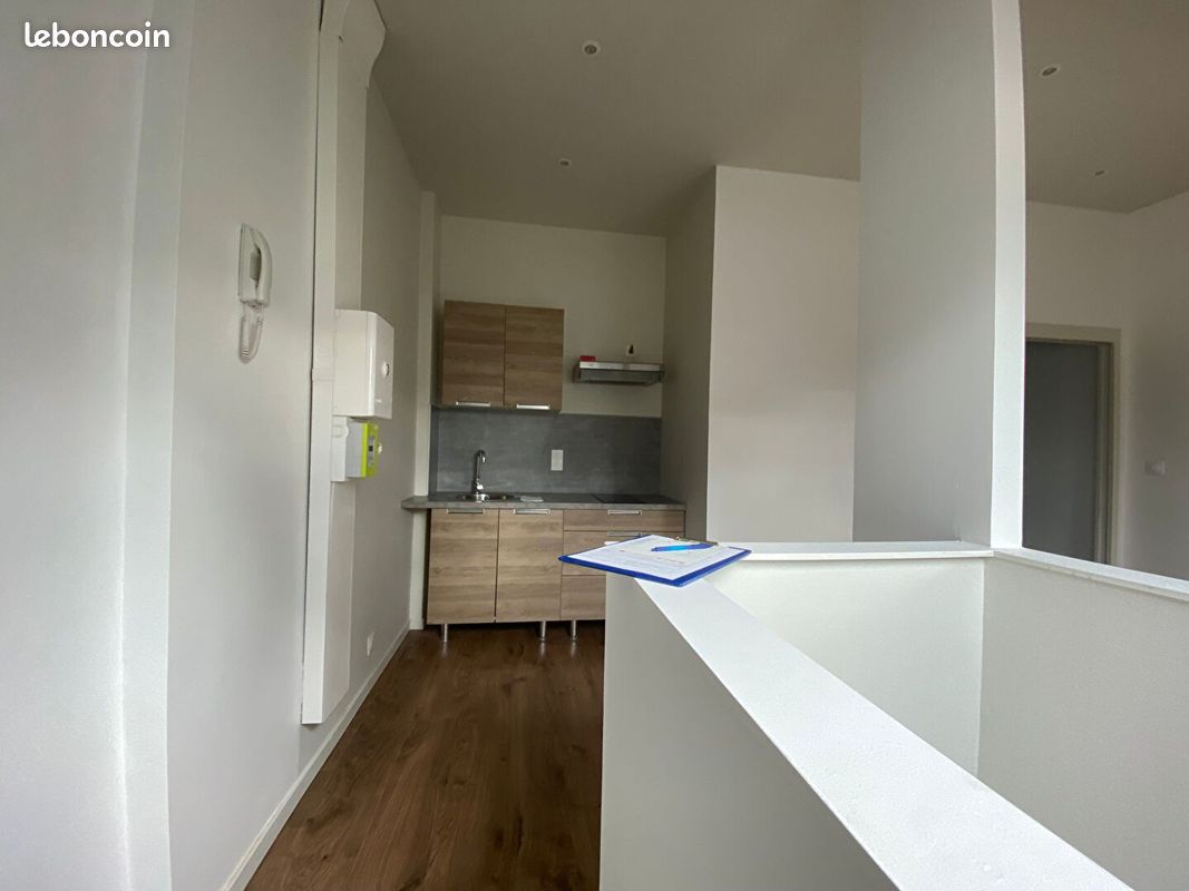 Appartement 2 pièce(s) 35 m²à louer Saint-quentin