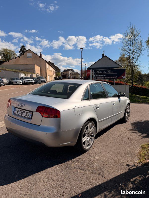 Audi A4 2.0 TDI 140 cv Boîte auto automatique (image 8)