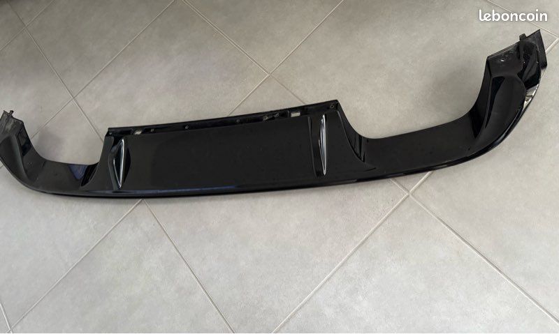 Diffuseur VW Golf 7R OEM (image 1)