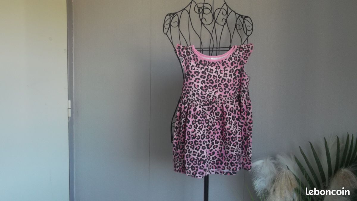 Robe fille de 3/4 ans (image 2)