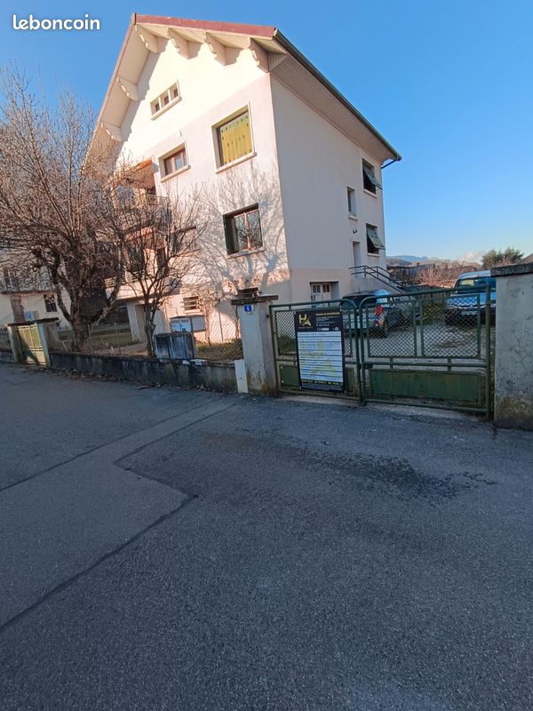 Appartement 3 pièces 70 m² · à Cognin · 70 m² · 1 000 €