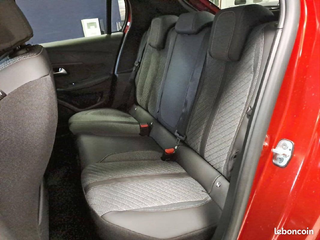 PEUGEOT 208 Hybrid 110 ch e-DCS6 Allure (image 9)