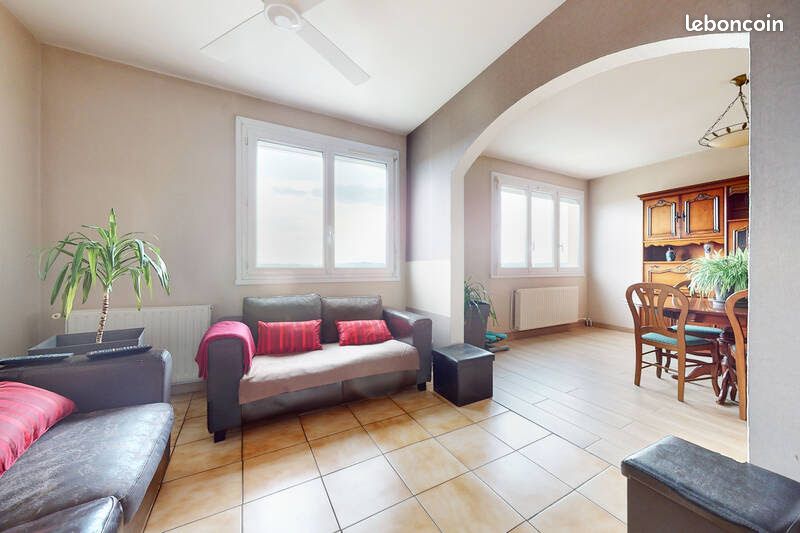 Appartement 5 pièces 90 m² · à Corbas · 90,5 m² · 185 000 €