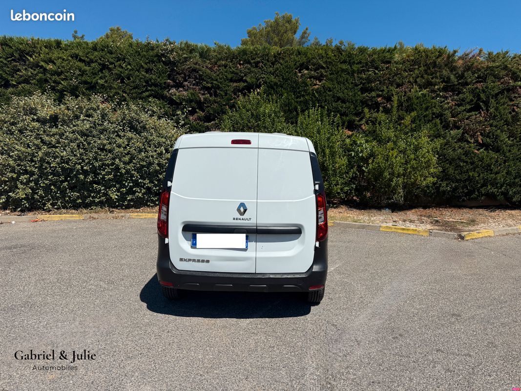 RENAULT Express Van1.5 dCi S&S 75 ch Confort 2 places TVA récupérable (image 6)