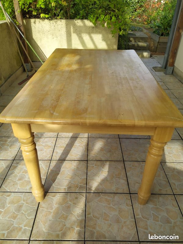 Table en bois (image 3)