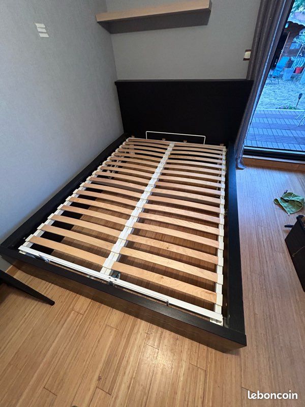 Lit IKEA Malm (image 1)