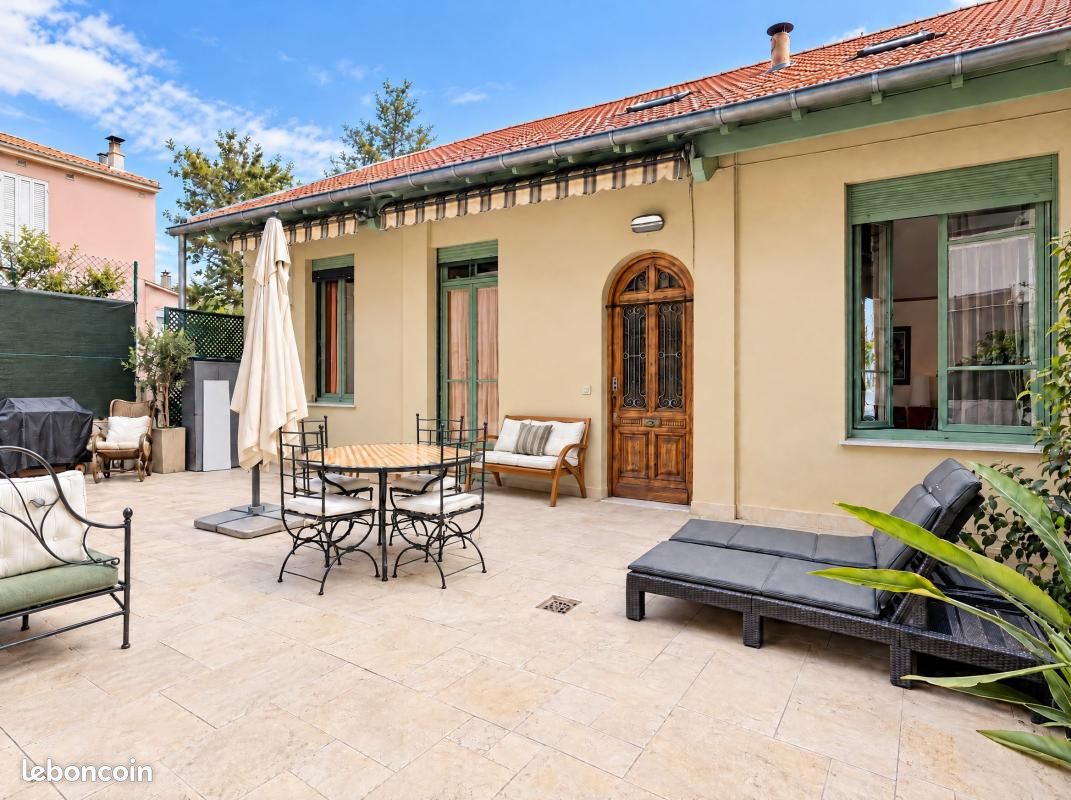 Maison 5 pièces 240 m² · à Nice · 240 m² · 1 459 000 €