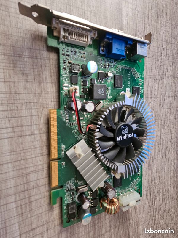 Leadtek WinFast GeForce2 MX 400 - Carte Graphique 64 Mo AGP - Reconditionnée - NVIDIA