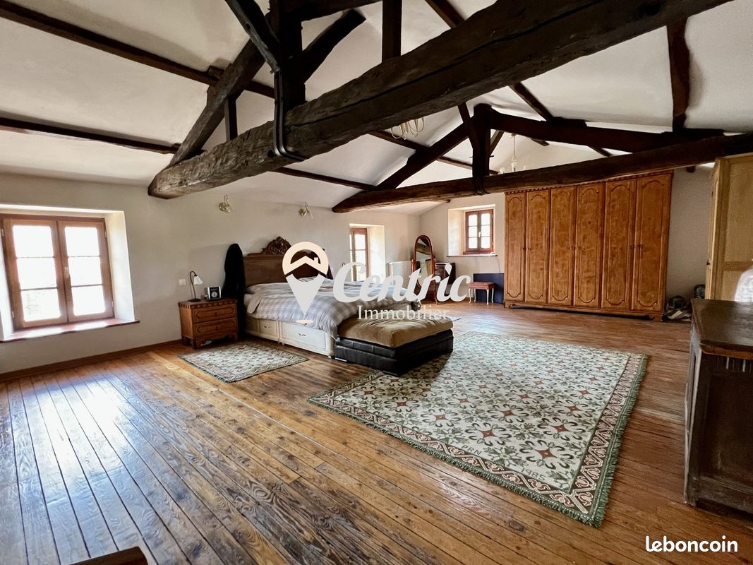 Maison 7 pièces 164 m² - Argentonnay 79150 Moutiers-sous-Argenton (image principale 1)