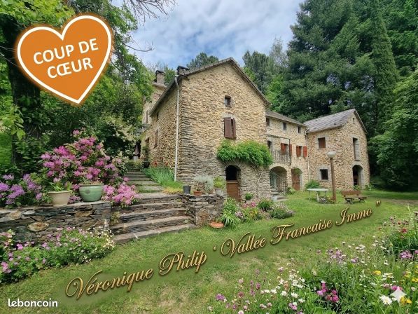 Maison 8 pièces 140 m² · à Saint-Étienne-Vallée-Française · 140 m² · 426 400 €